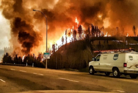 Kanada will 25 000 Menschen per Luftbrücke vor Waldbränden retten